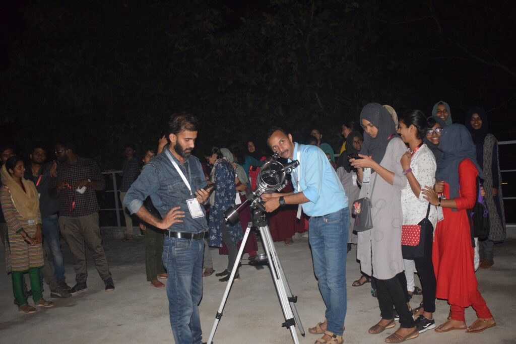 Dr. Nijo Varghese served as resource person of Sky watching Camp at Marthoma College, Chungathara